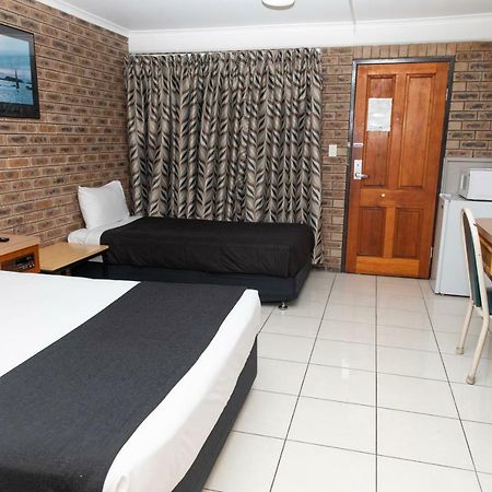 Lantern Motor Inn Макай Екстериор снимка
