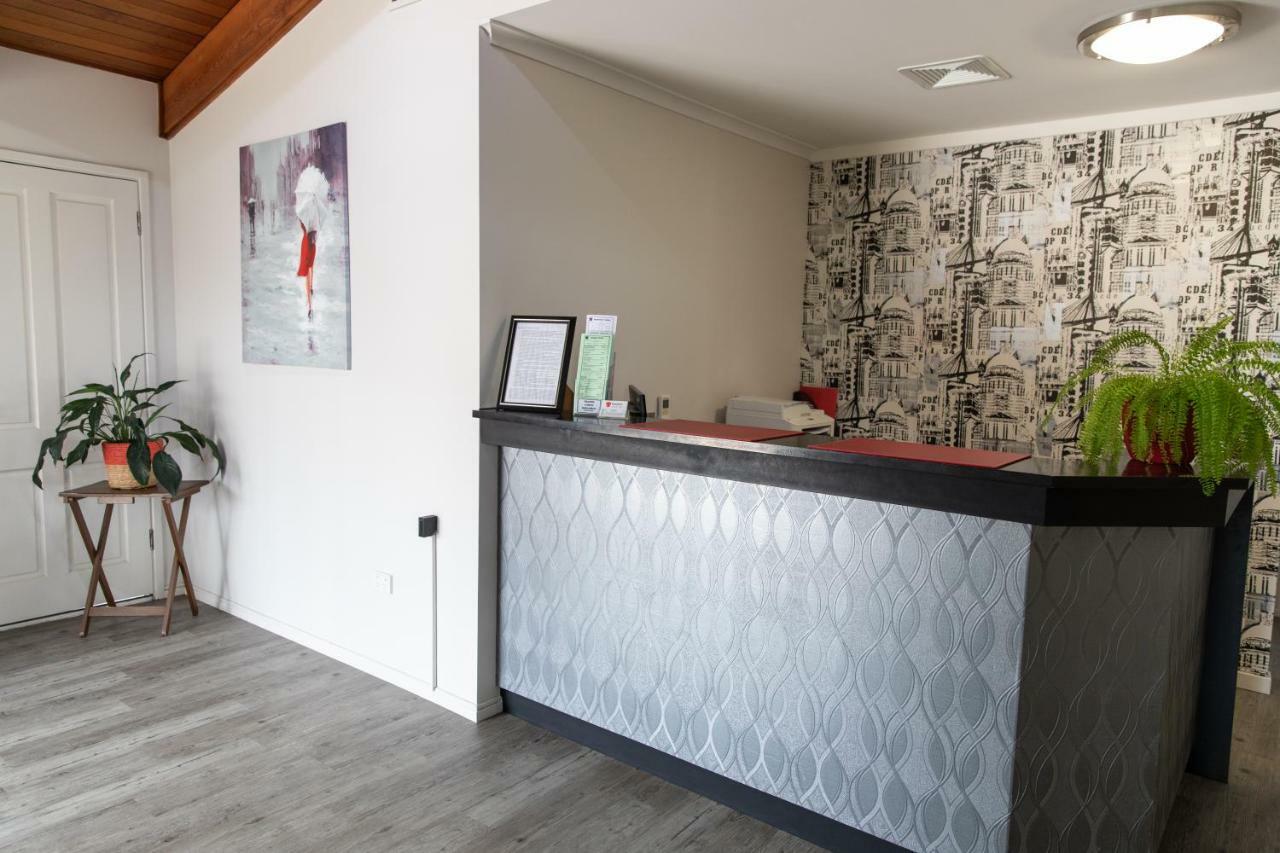 Lantern Motor Inn Макай Екстериор снимка